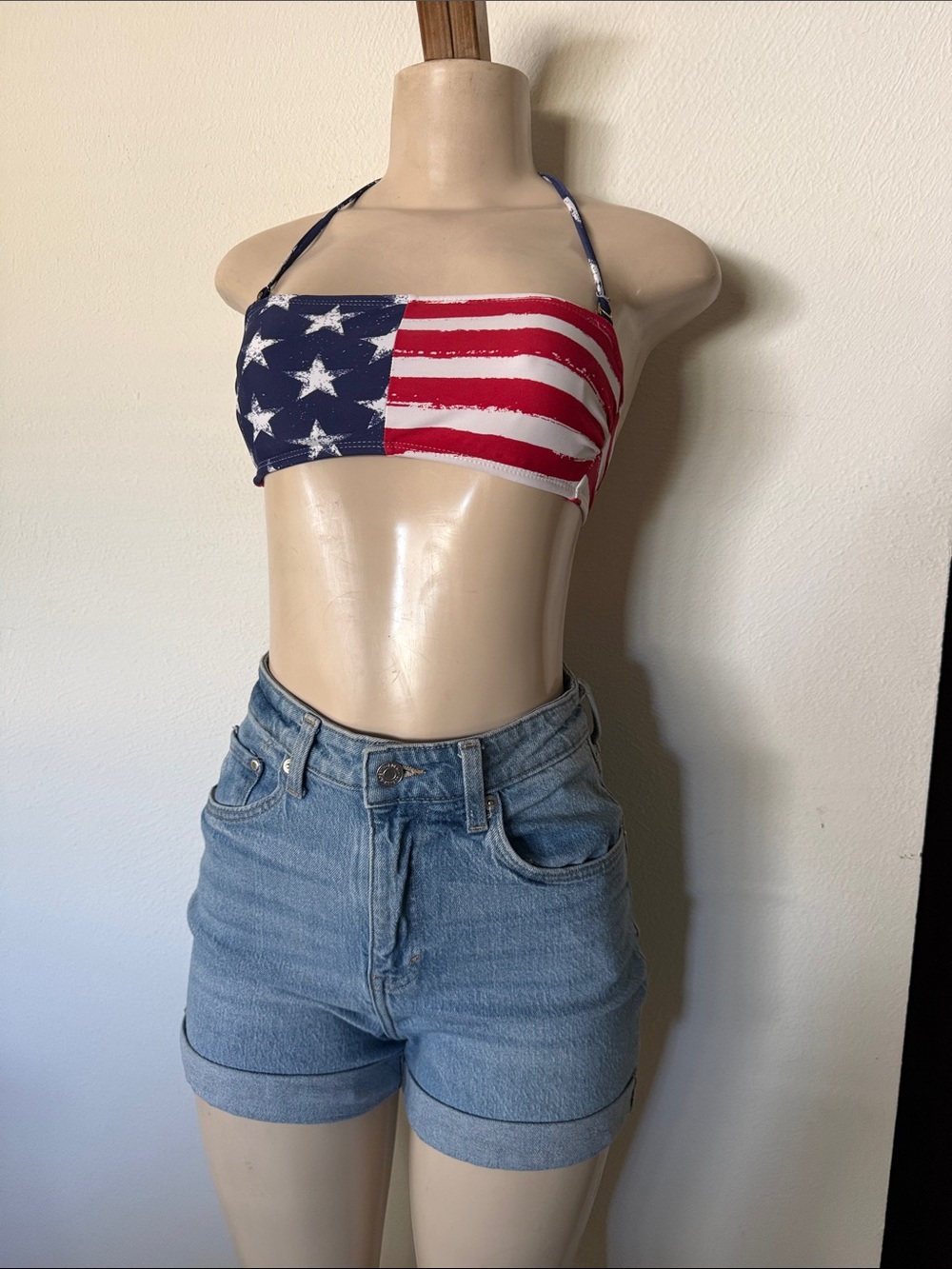 &Denim High-Rise Light Wash Denim Jean Shorts - Blue 4